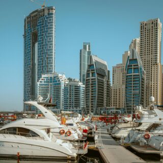 Rent a cruise in Dubai